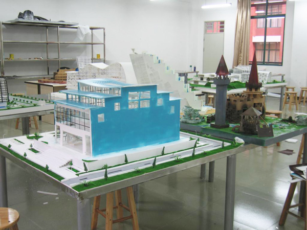 ����ģ�͹�˾������ģ������